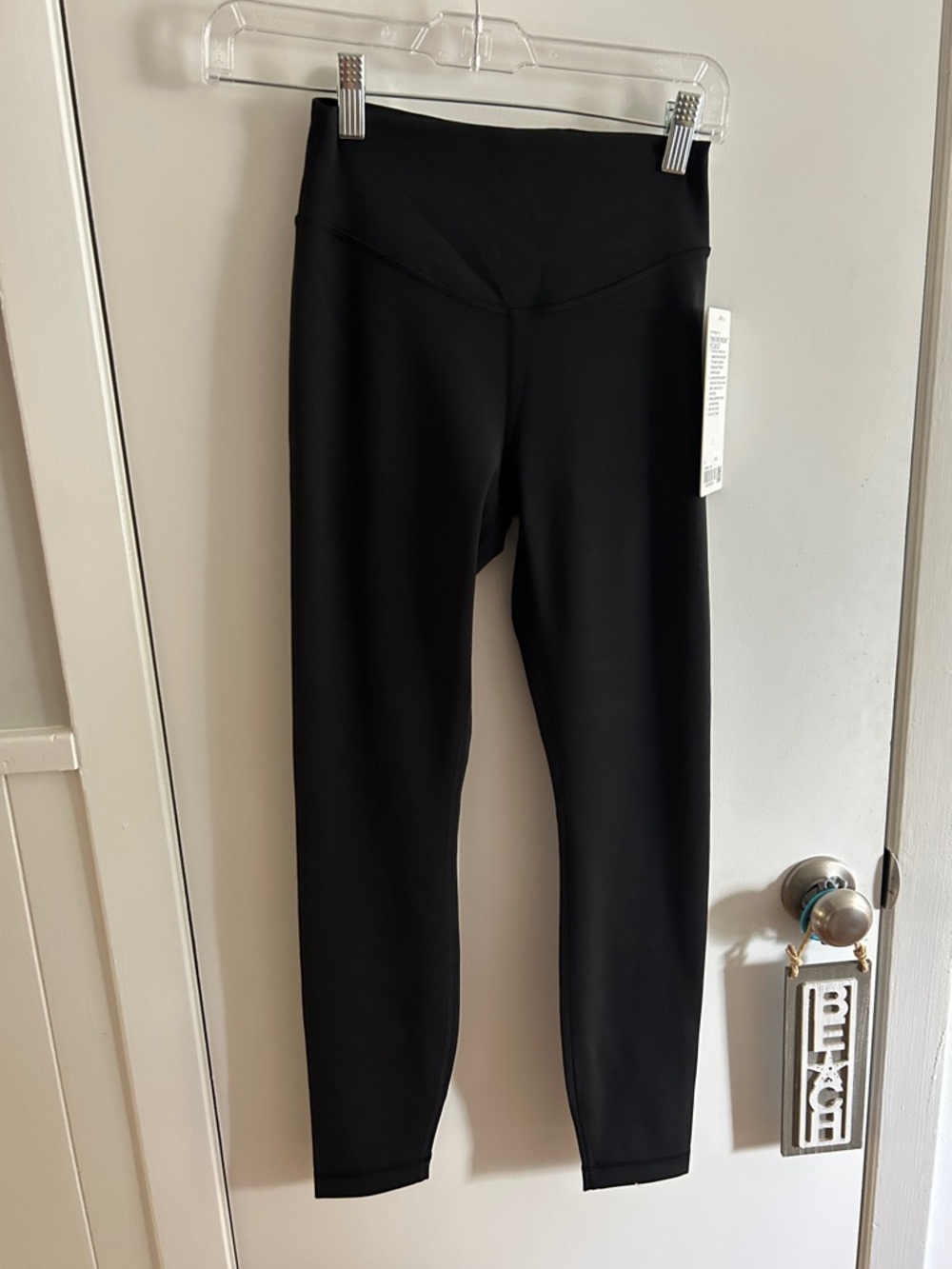 NWT Lululemon size 4 High-Waist Black Active Leggings